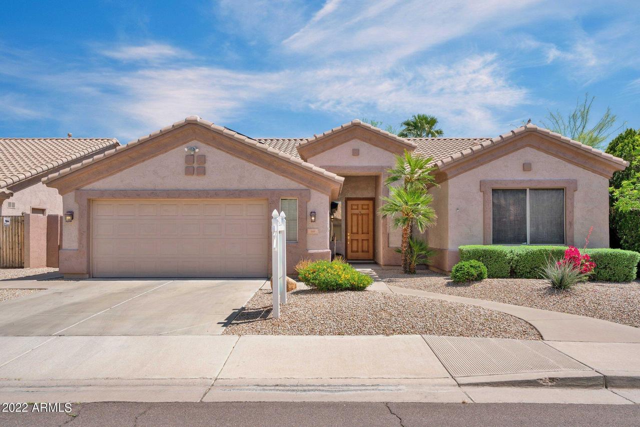 263 N Danielson Way, Chandler, AZ 85225
