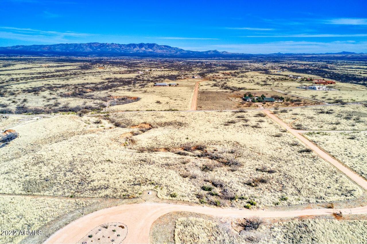 0000 Oakridge Dr. #B, Hereford, AZ 85615