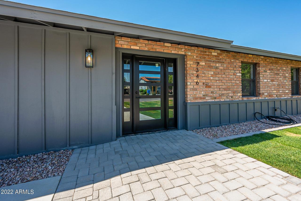 7346 N 11th Pl., Phoenix, AZ 85020