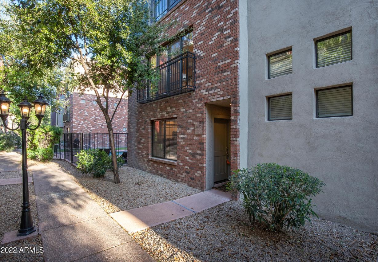 3432 E Lance Ln., Phoenix, AZ 85018