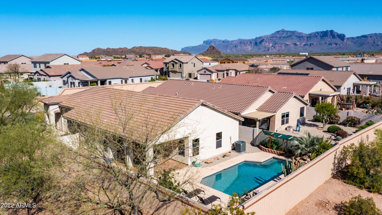 48017 N La Soledad, Gold Canyon, AZ 85118