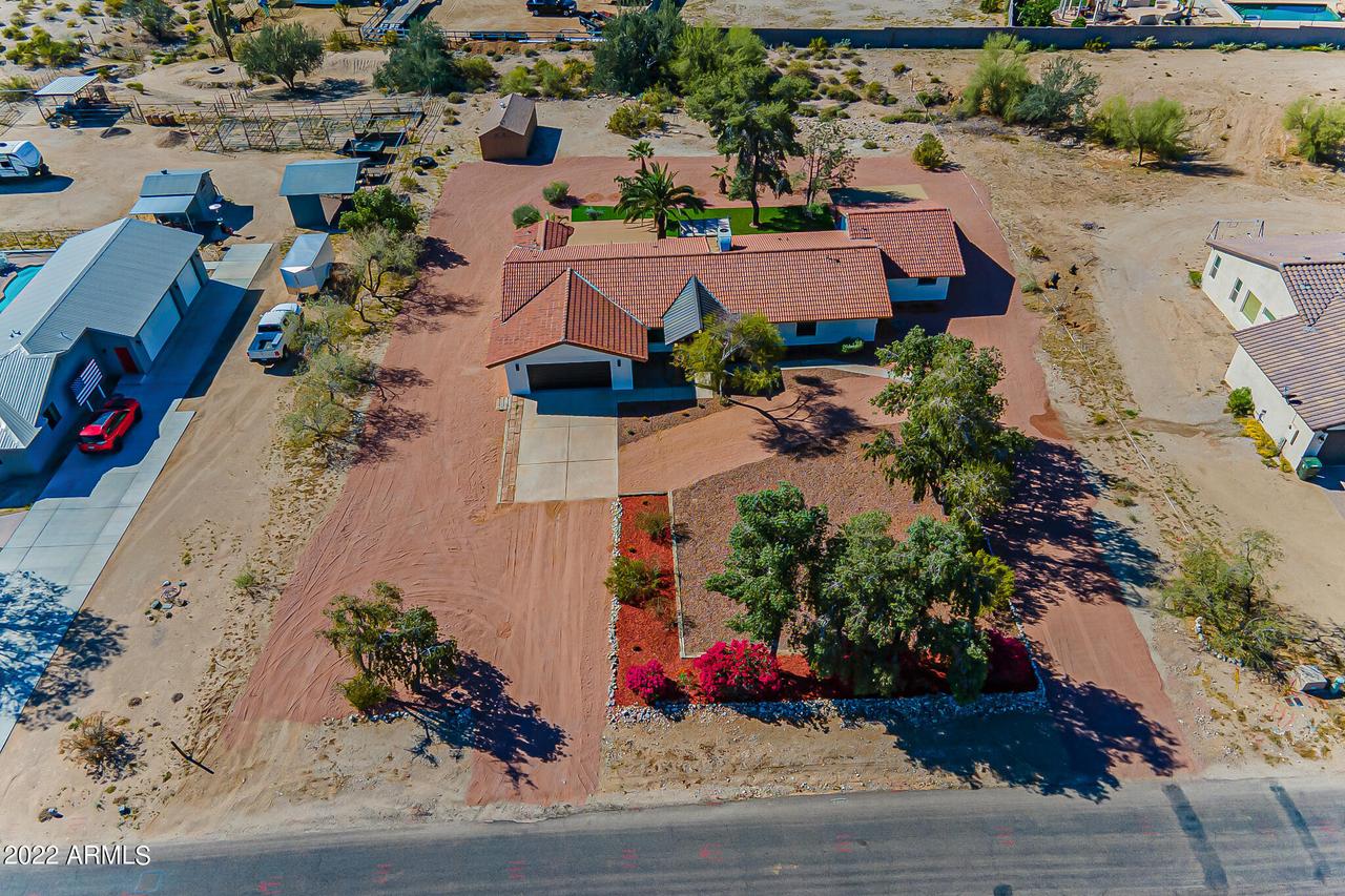 19821 W Medlock Dr., Litchfield Park, AZ 85340