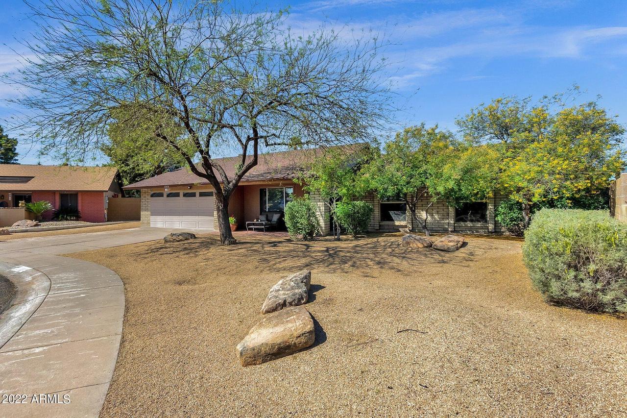 17450 N 59th Dr., Glendale, AZ 85308