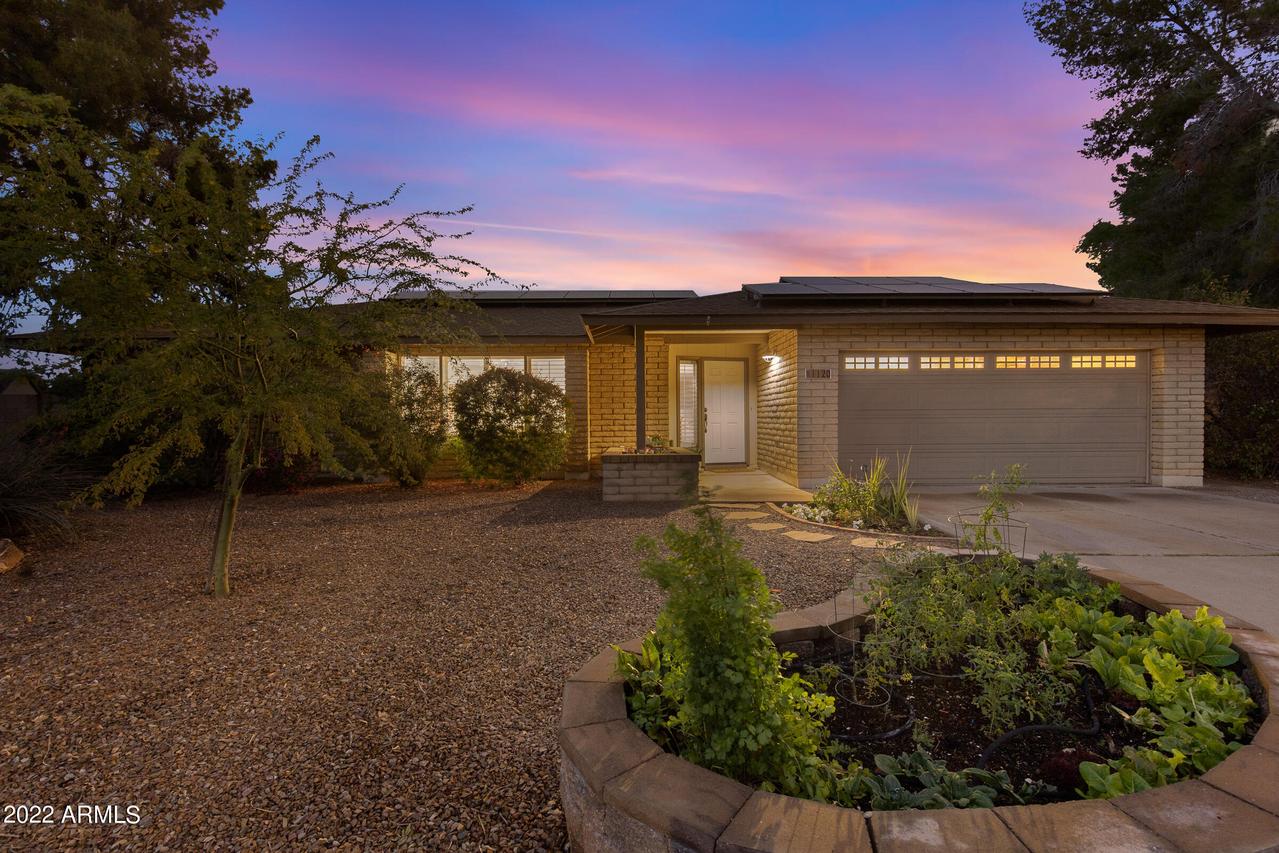 1120 E Julie Dr., Tempe, AZ 85283