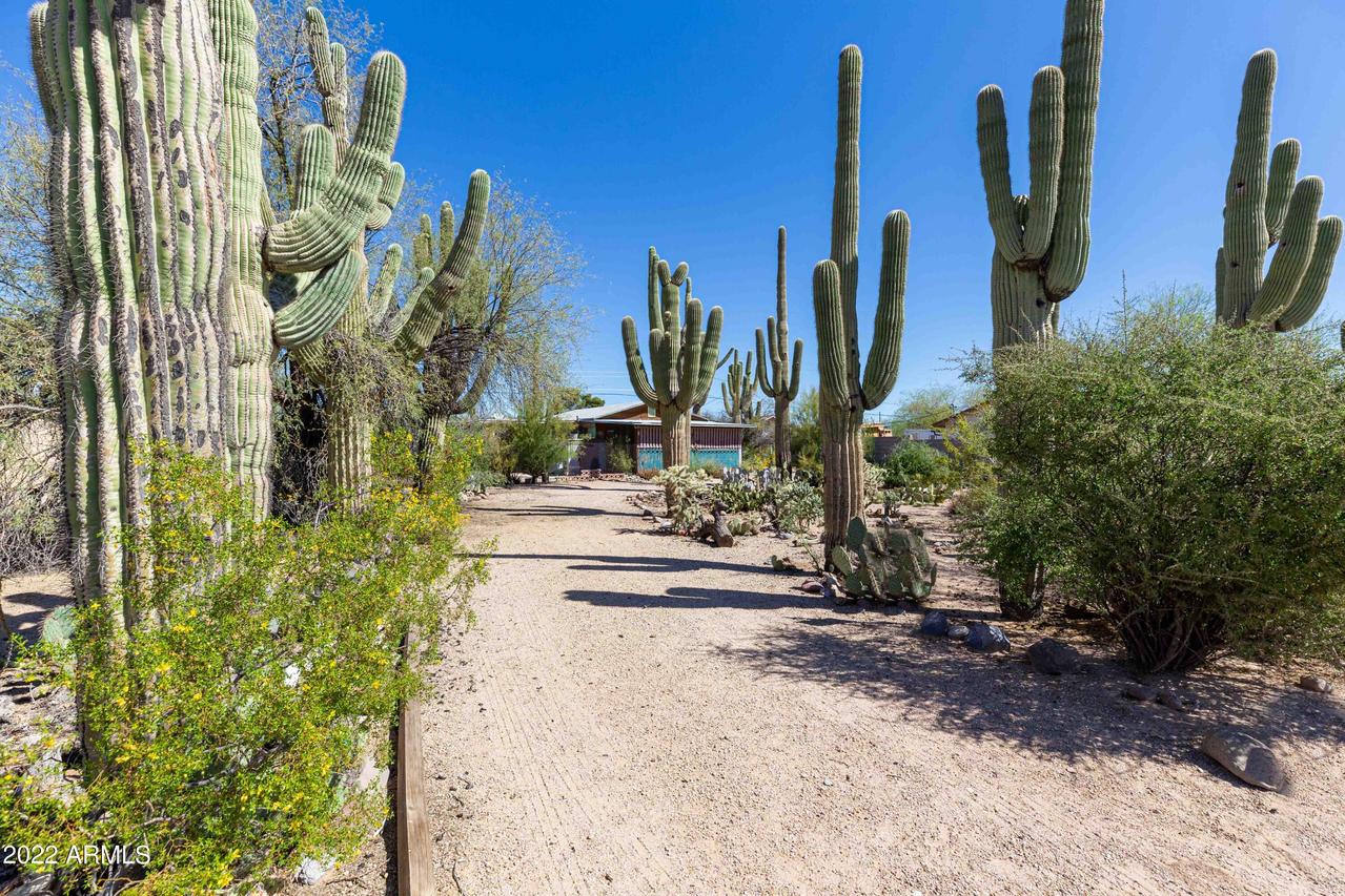 10638 E Boulder Dr., Apache Junction, AZ 85120