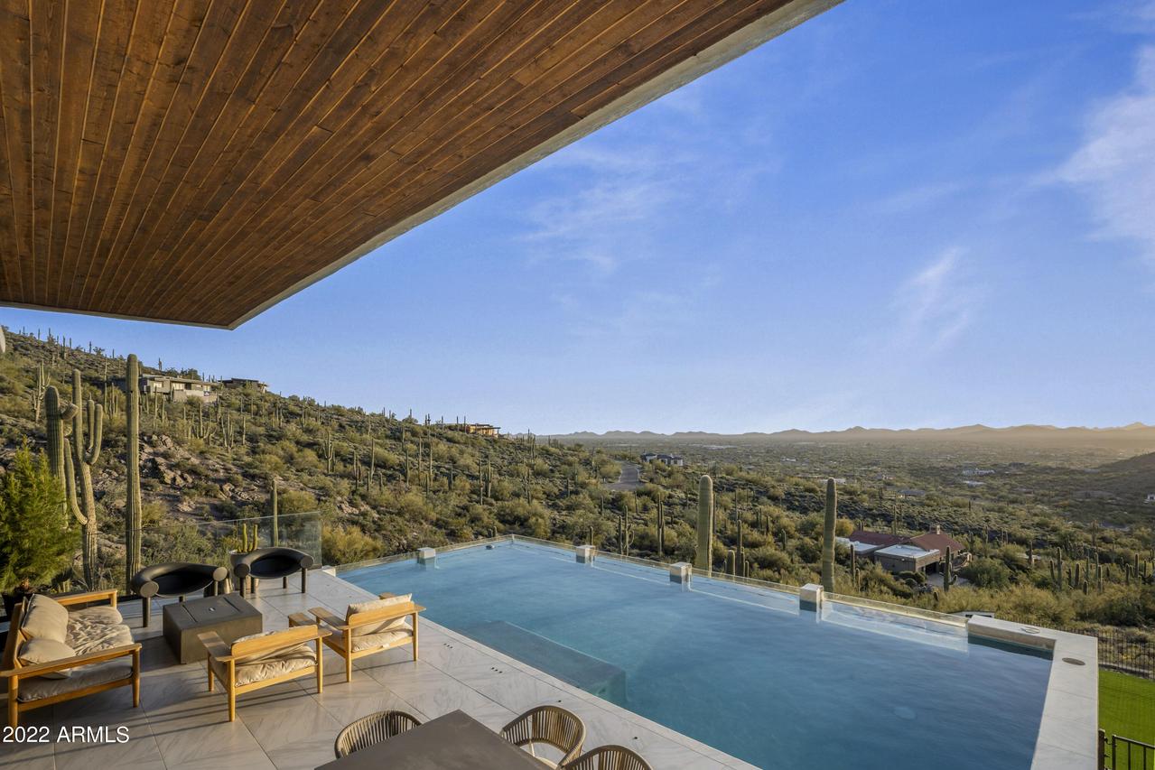 6111 E Carriage Dr., Cave Creek, AZ 85331