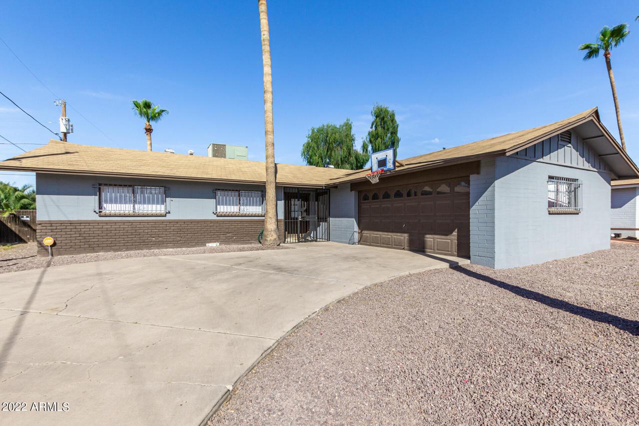 6414 N 45th Ave., Glendale, AZ 85301