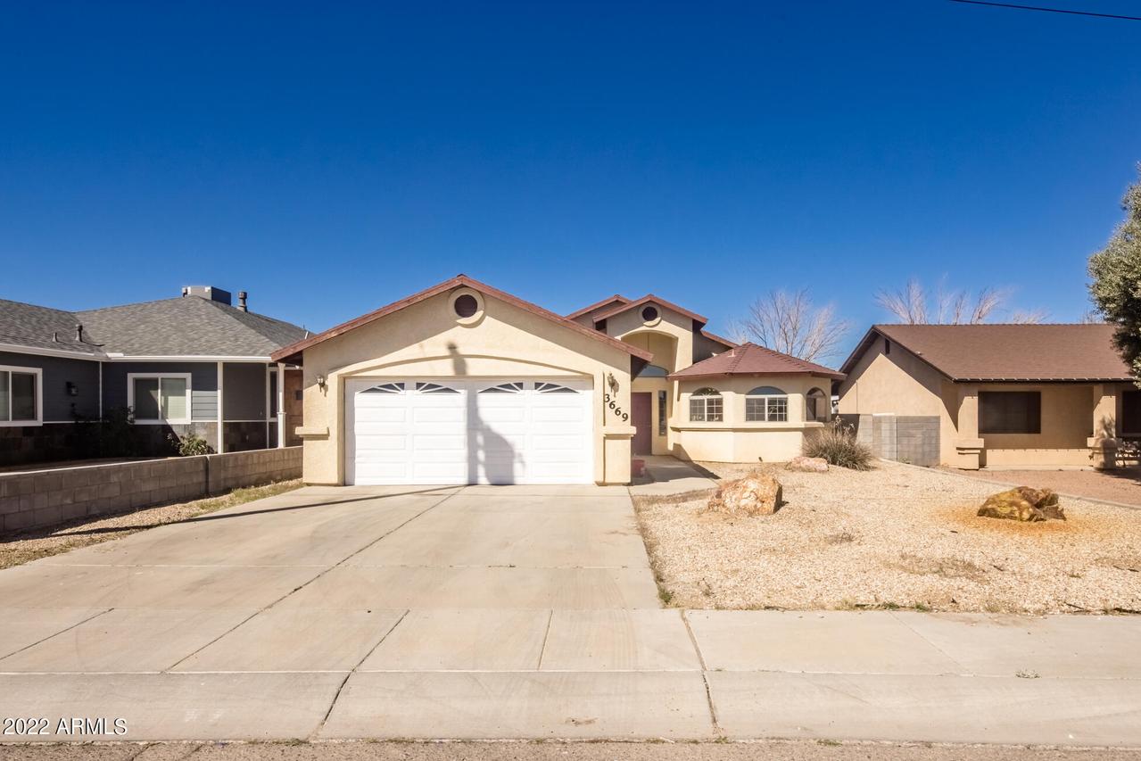 3669 N Irving St., Kingman, AZ 86409