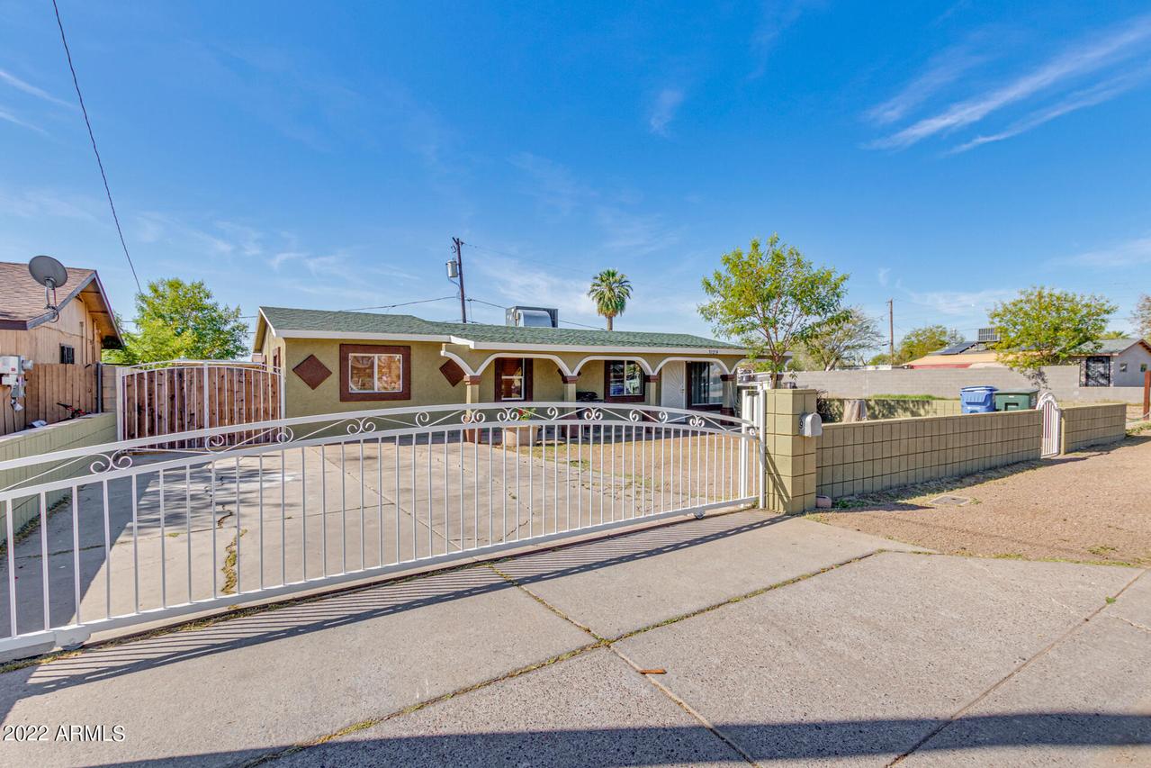 3129 W Monte Vista Rd., Phoenix, AZ 85009
