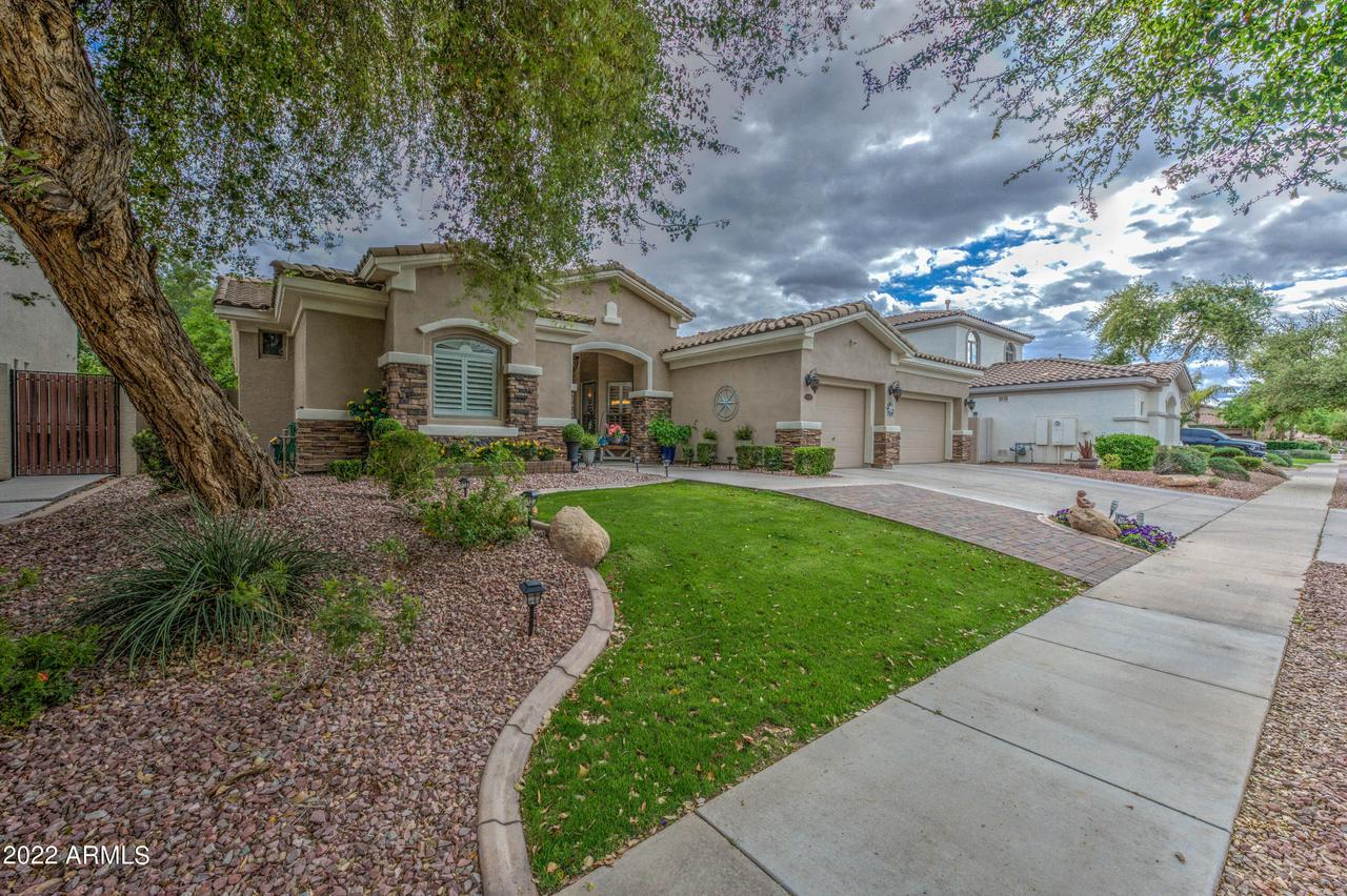 4541 E Carriage Way, Gilbert, AZ 85297
