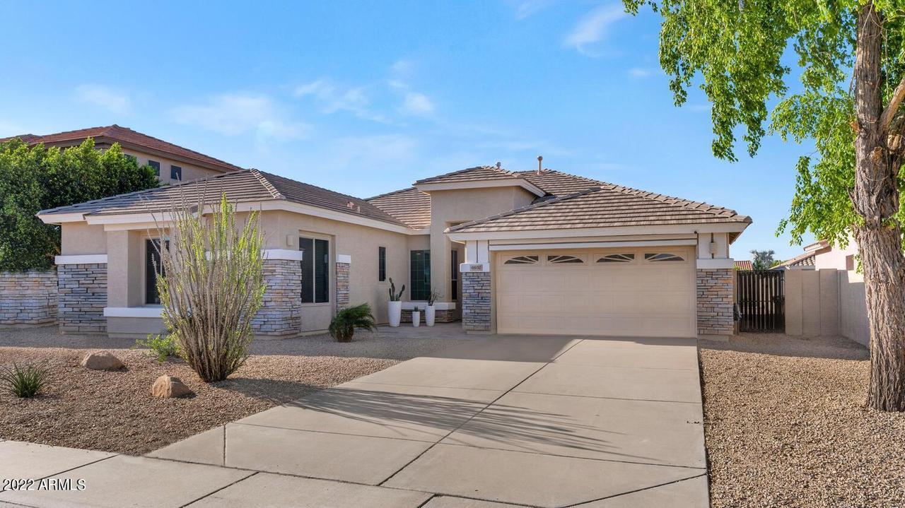 6937 W Rowel Rd., Peoria, AZ 85382