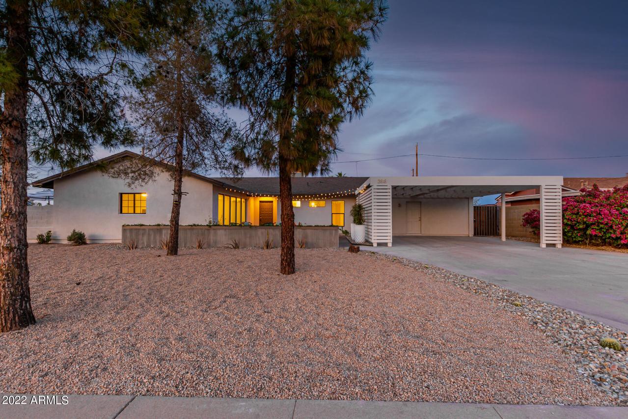 2818 E Turquoise Dr., Phoenix, AZ 85028