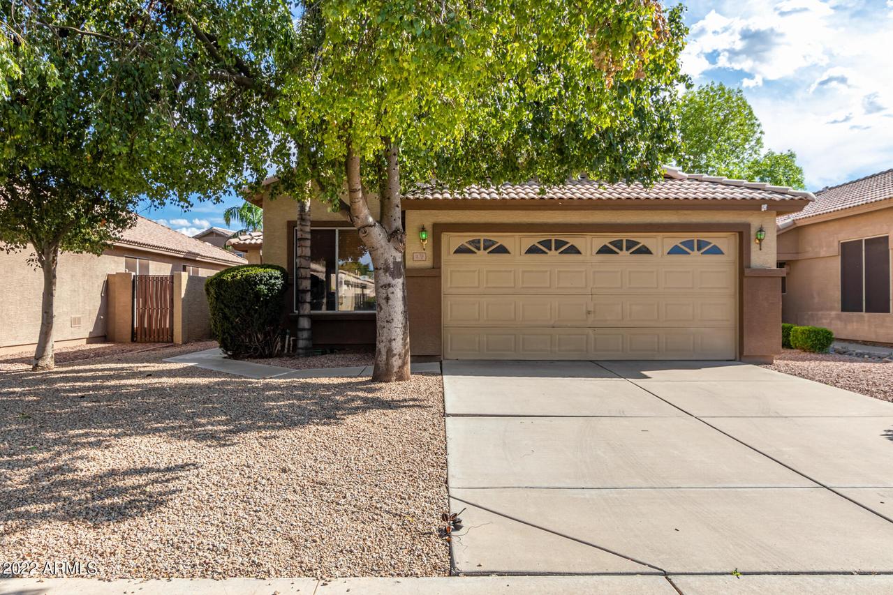 139 W Oxford Ln., Gilbert, AZ 85233