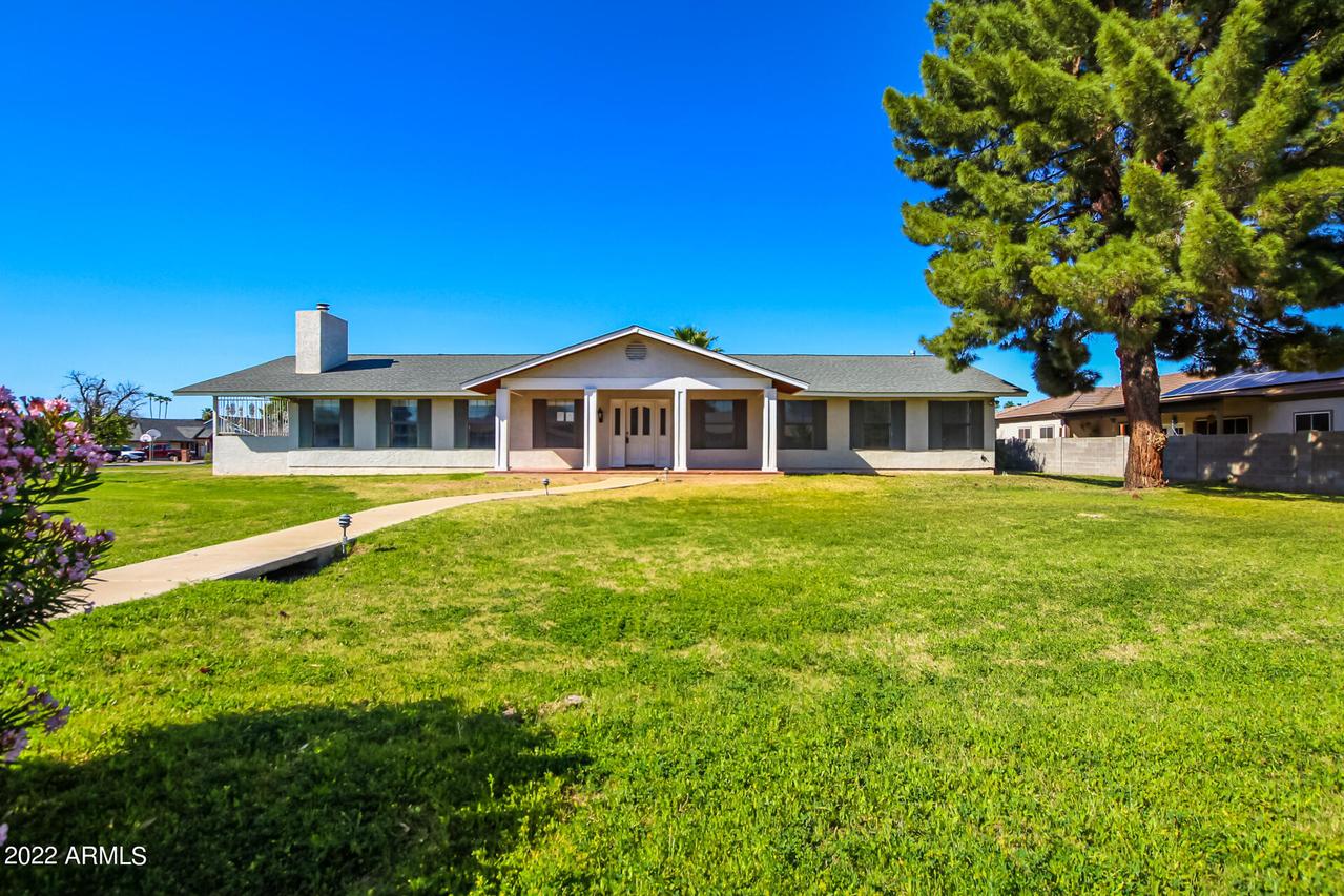 2050 E Adobe St., Mesa, AZ 85213