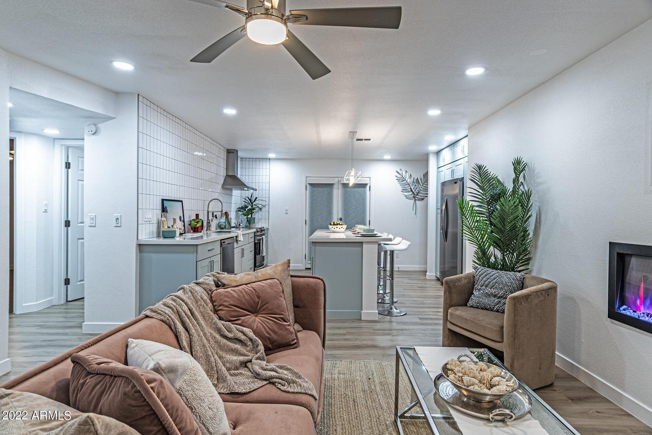 7937 W Highland Ave., Phoenix, AZ 85033