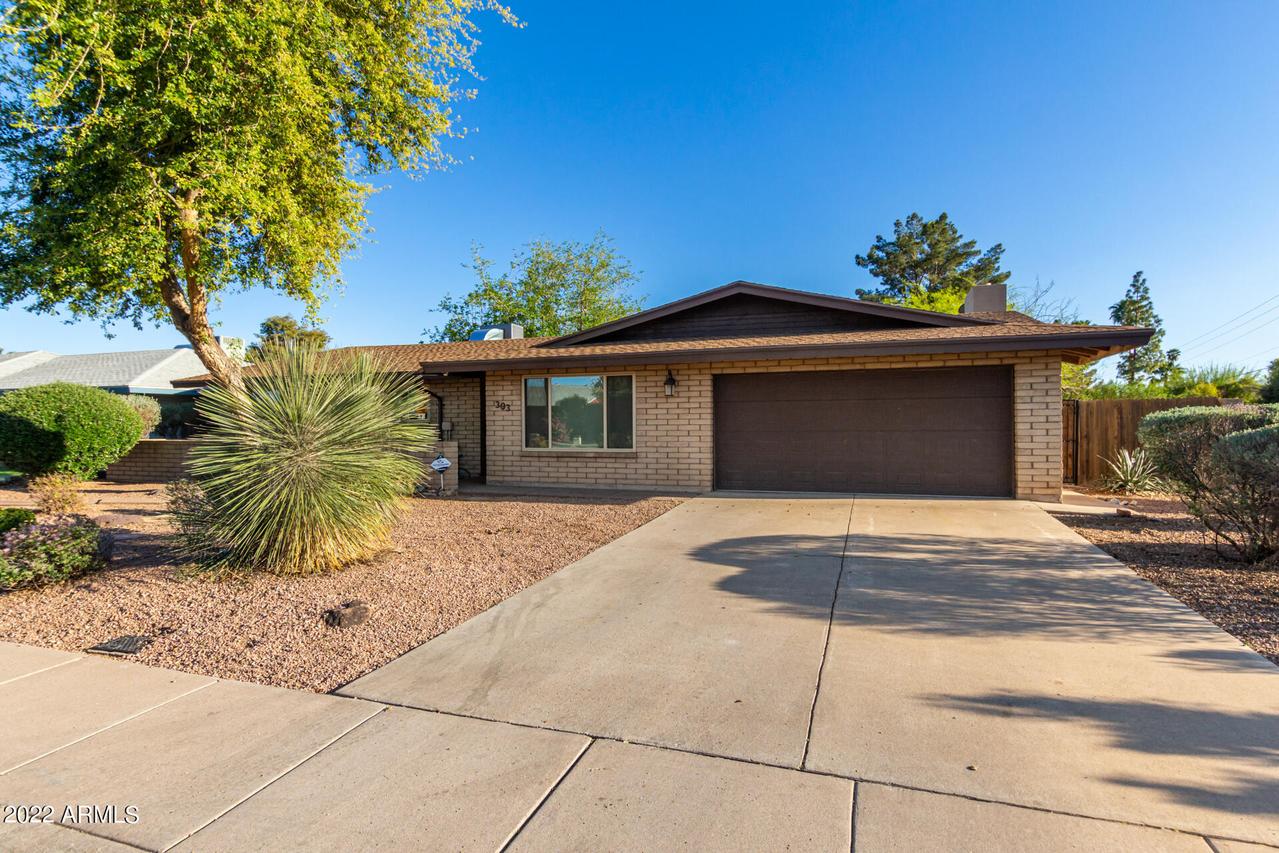 303 E Ellis Dr., Tempe, AZ 85282
