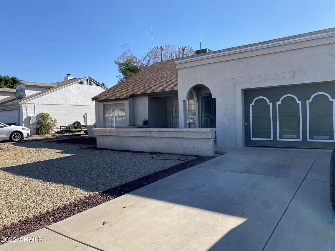10825 W Vista Ave., Glendale, AZ 85307
