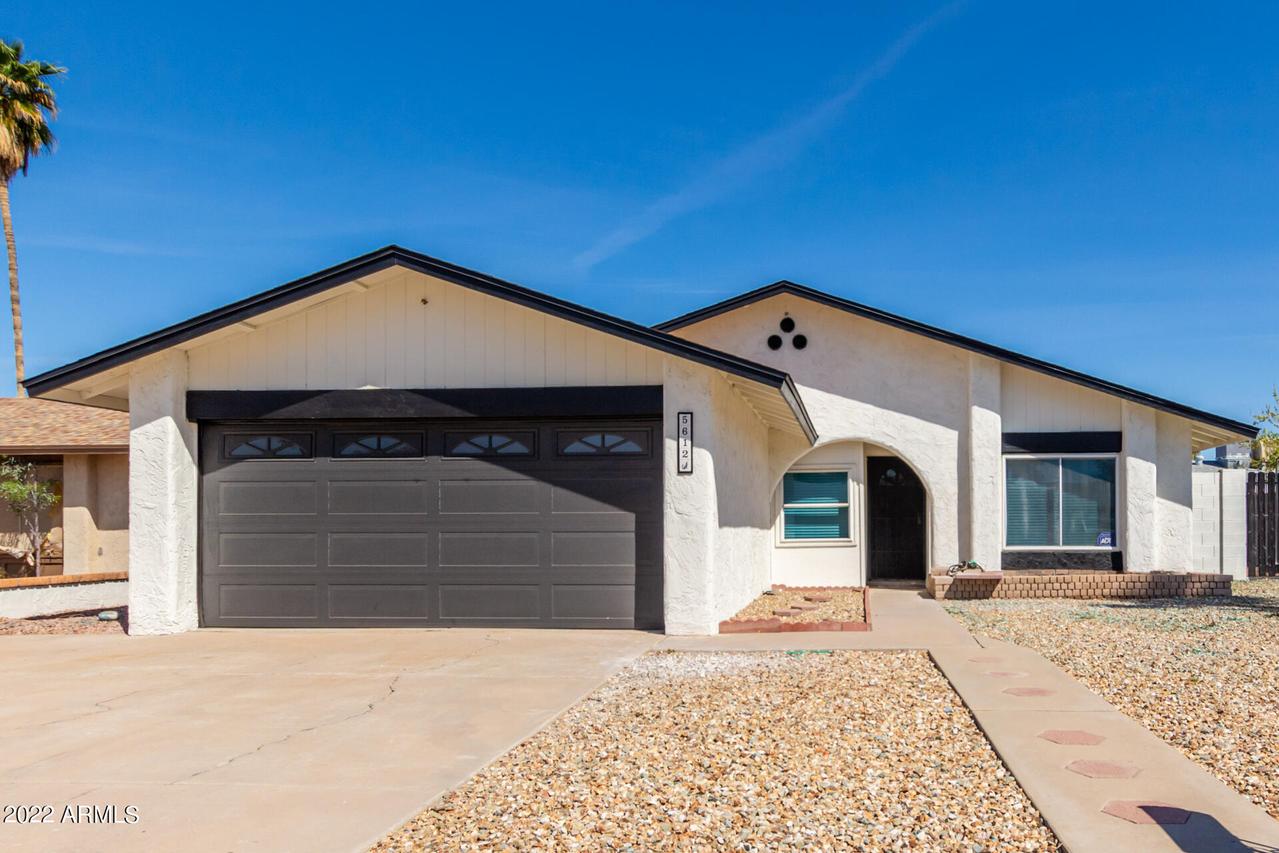 5612 W Golden Ln., Glendale, AZ 85302
