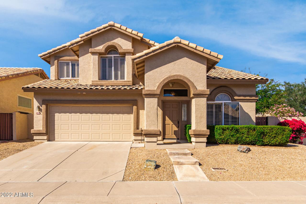 1350 E Briarwood Ter., Phoenix, AZ 85048
