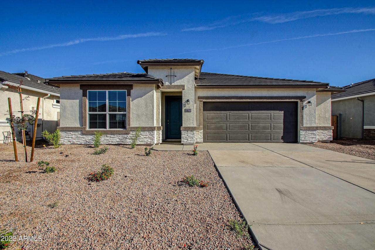 37700 W San Alvarez Ave., Maricopa, AZ 85138