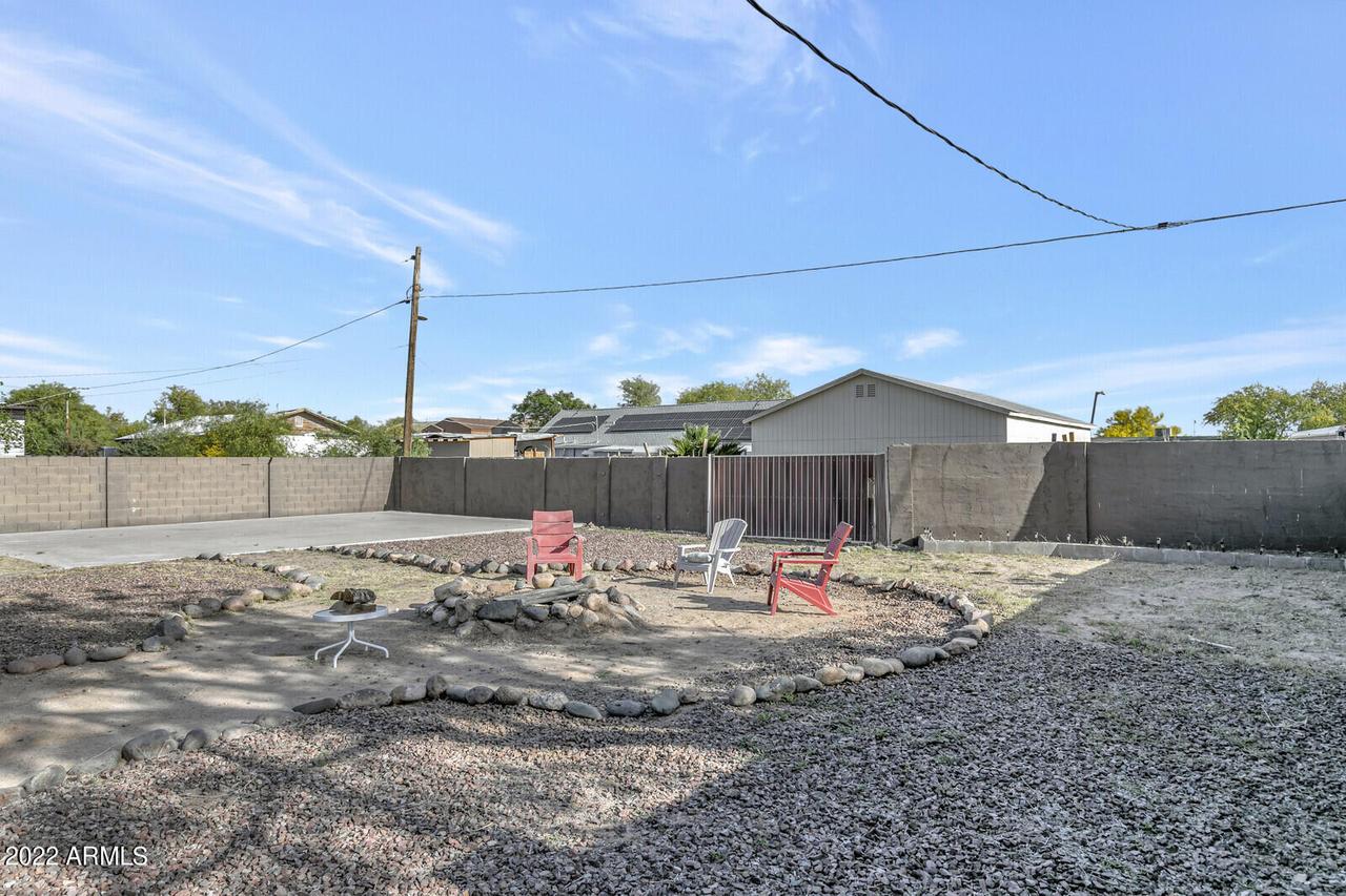 2713 E Grovers Ave., Phoenix, AZ 85032