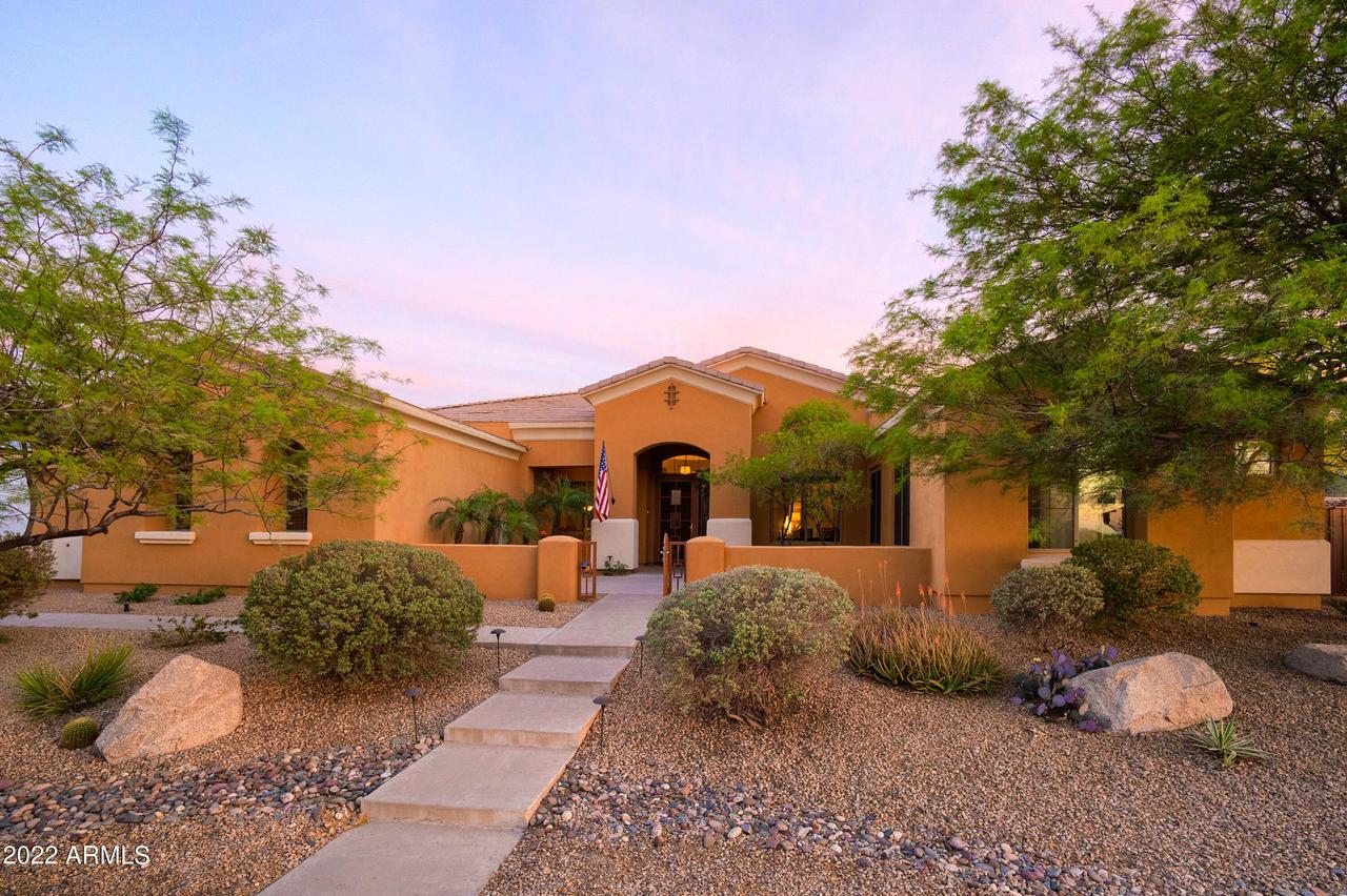 1819 W Summerside Rd., Phoenix, AZ 85041