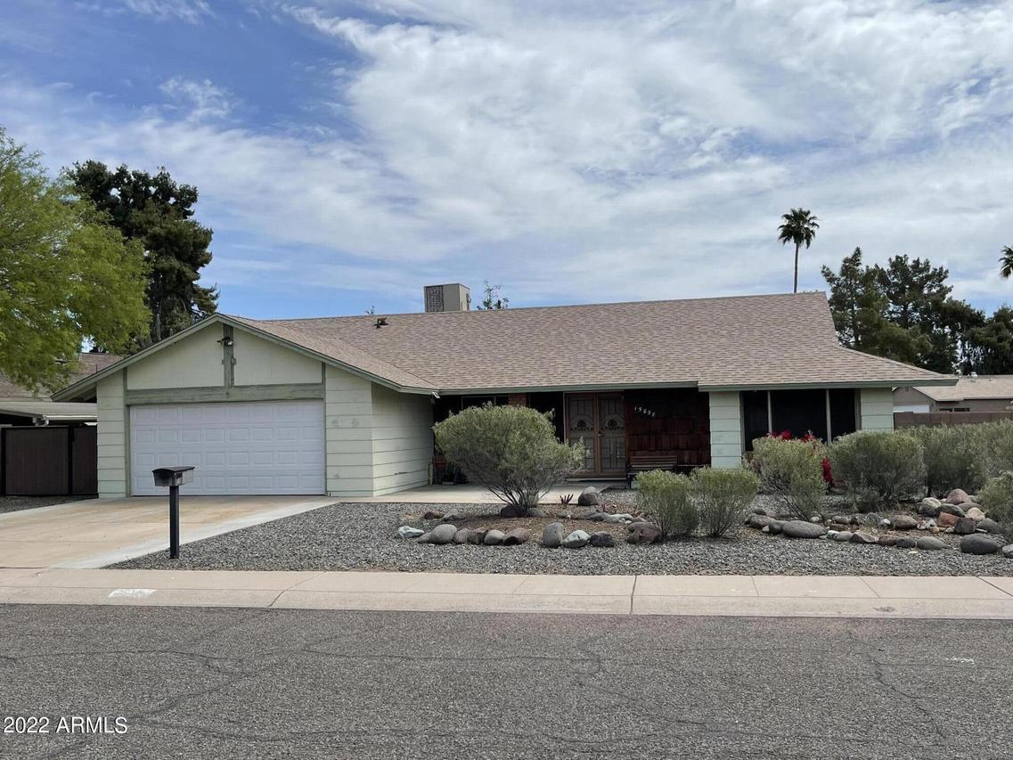 15837 N 25th Ave., Phoenix, AZ 85023