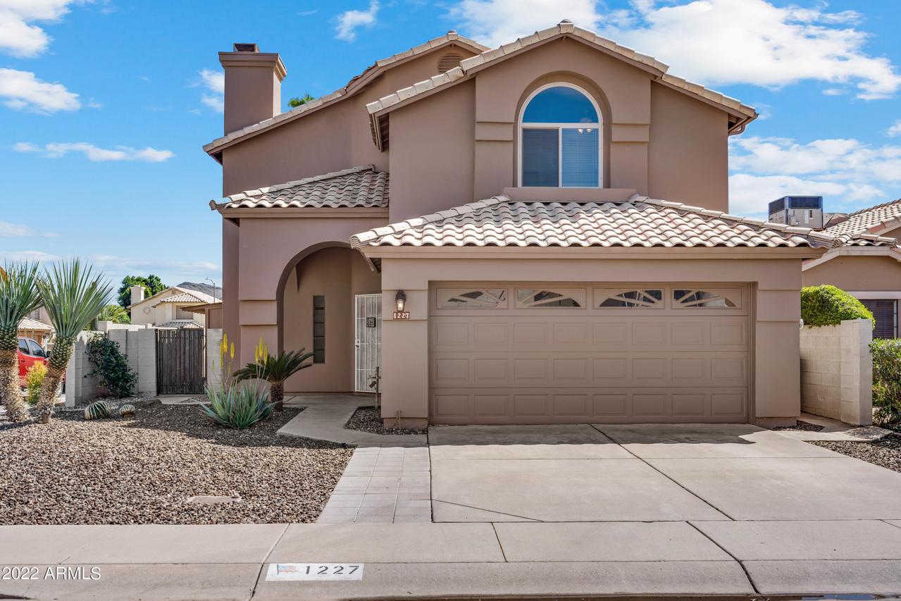 1227 E Villa Rita Dr., Phoenix, AZ 85022