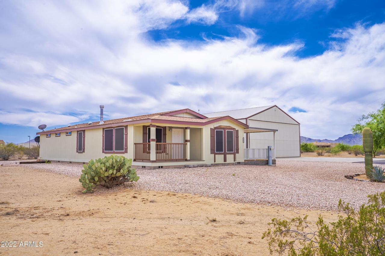51619 W Donald Dr., Aguila, AZ 85320