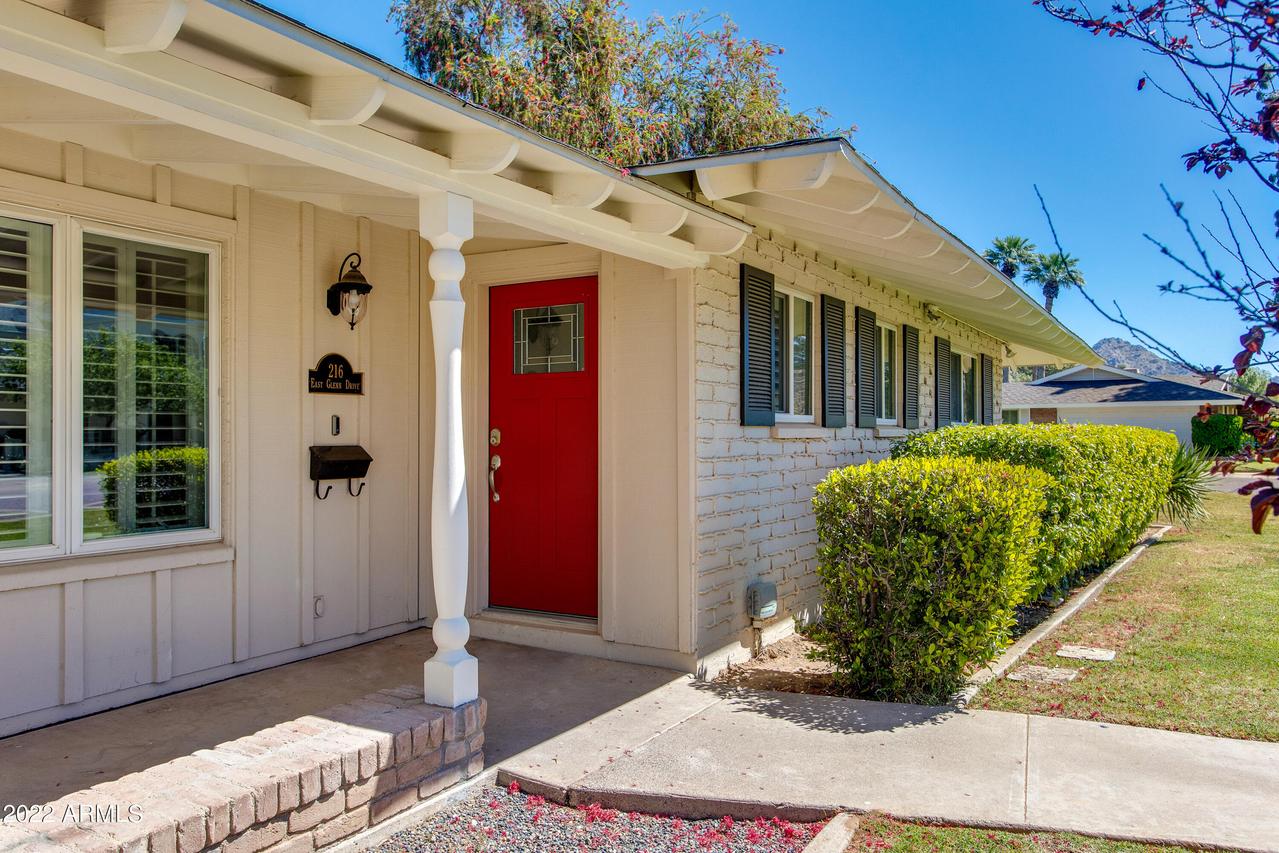 216 E Glenn Dr., Phoenix, AZ 85020