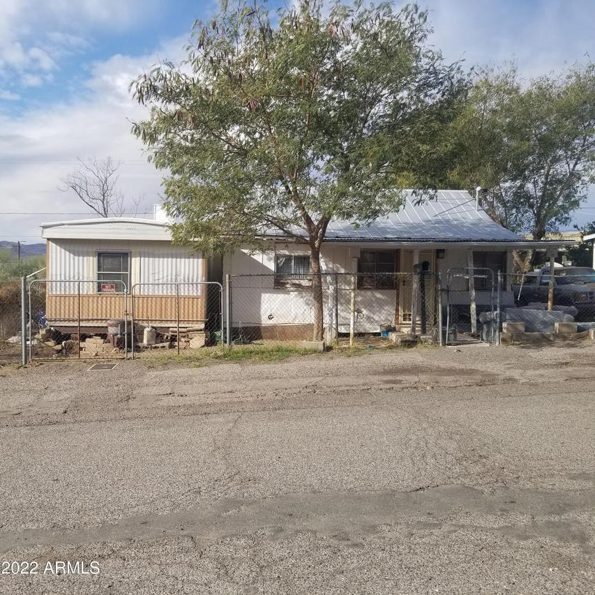 227 N Kellner Ave., Superior, AZ 85173