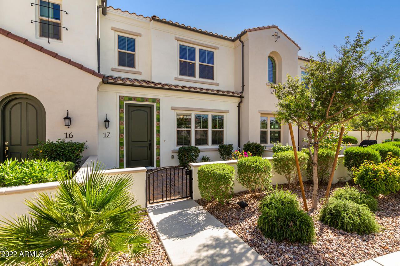 2477 W Market Pl. #17, Chandler, AZ 85248