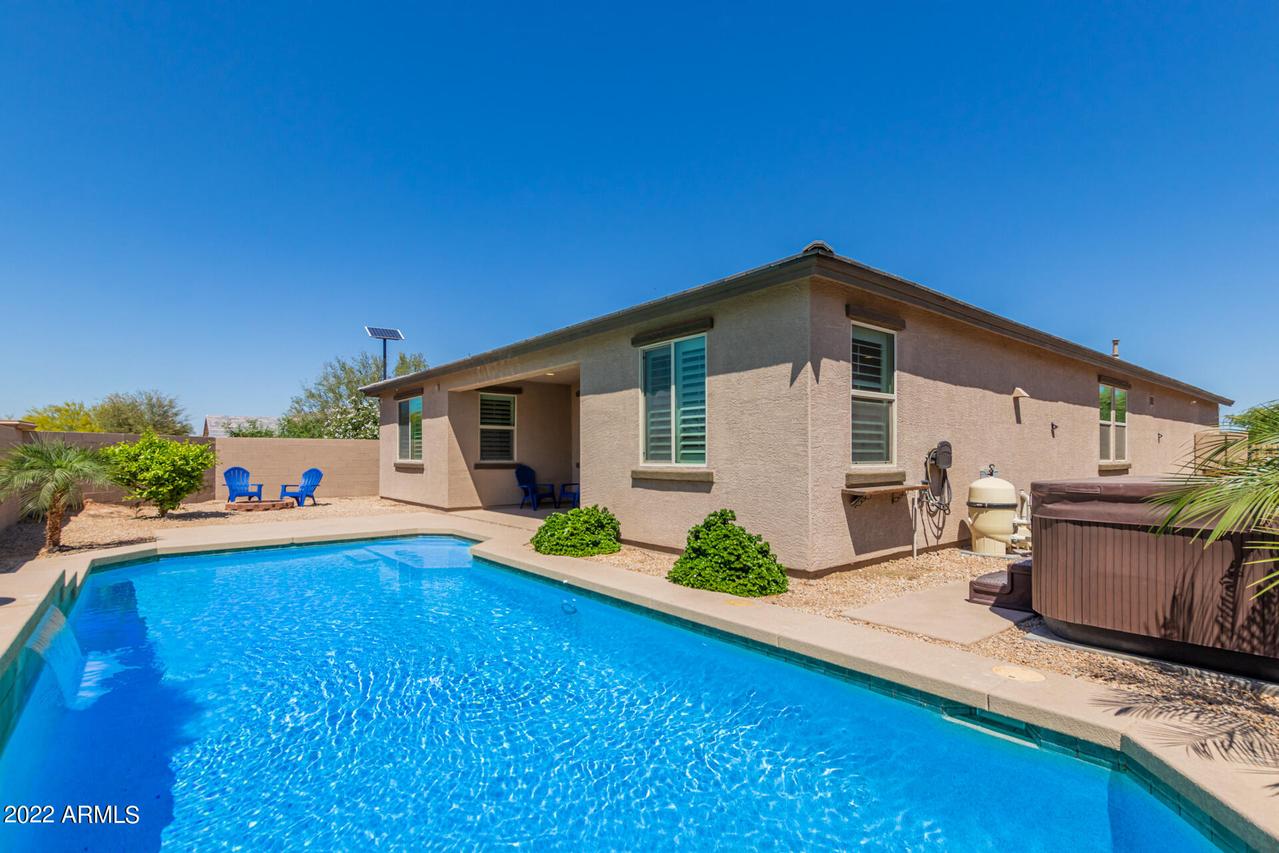 8204 S 42nd Ln., Laveen, AZ 85339