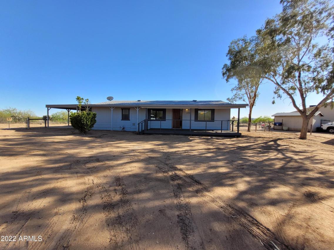 27157 S Bullard Dr., Congress, AZ 85332