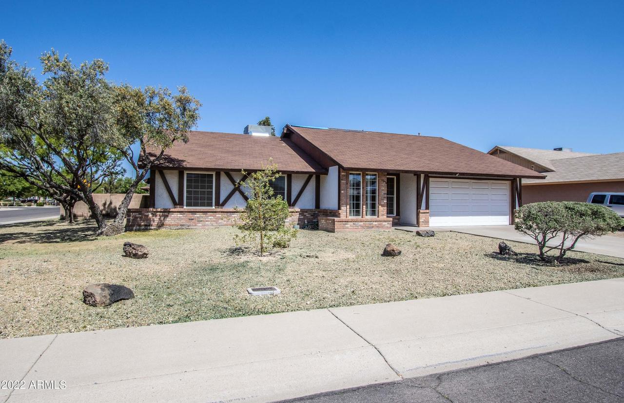 10850 W Morten Ave., Glendale, AZ 85307