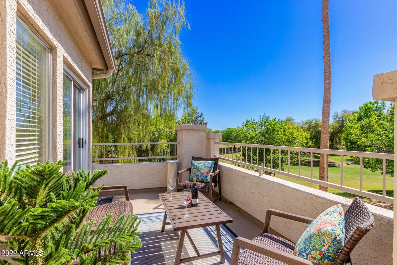 10080 E Mountainview Lake Dr. #220, Scottsdale, AZ 85258