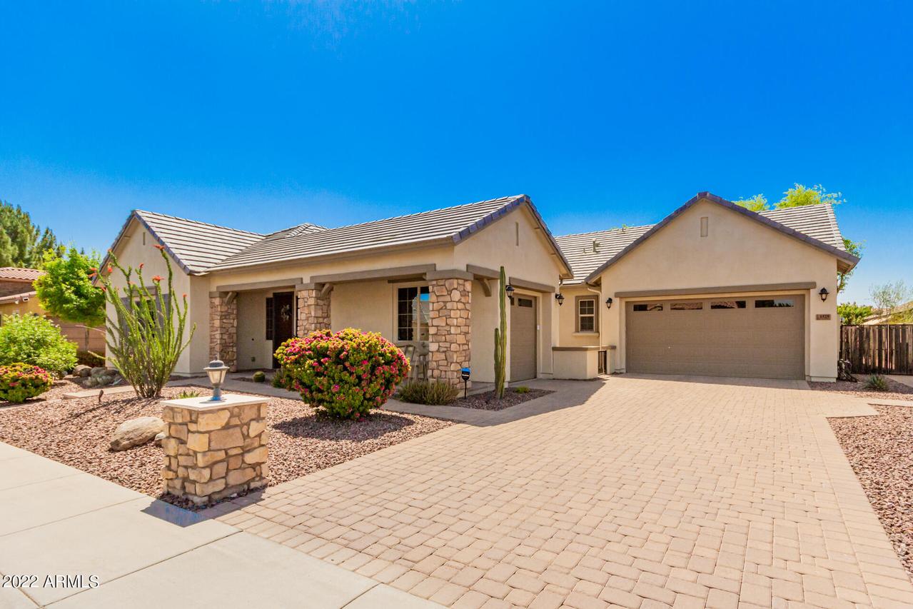 1525 E Scorpio Pl., Chandler, AZ 85249