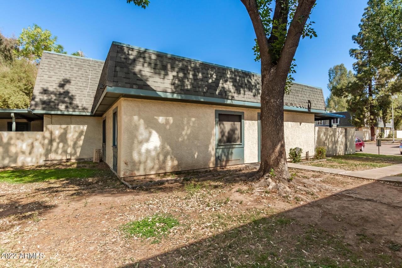 8120 N 32nd Dr., Phoenix, AZ 85051