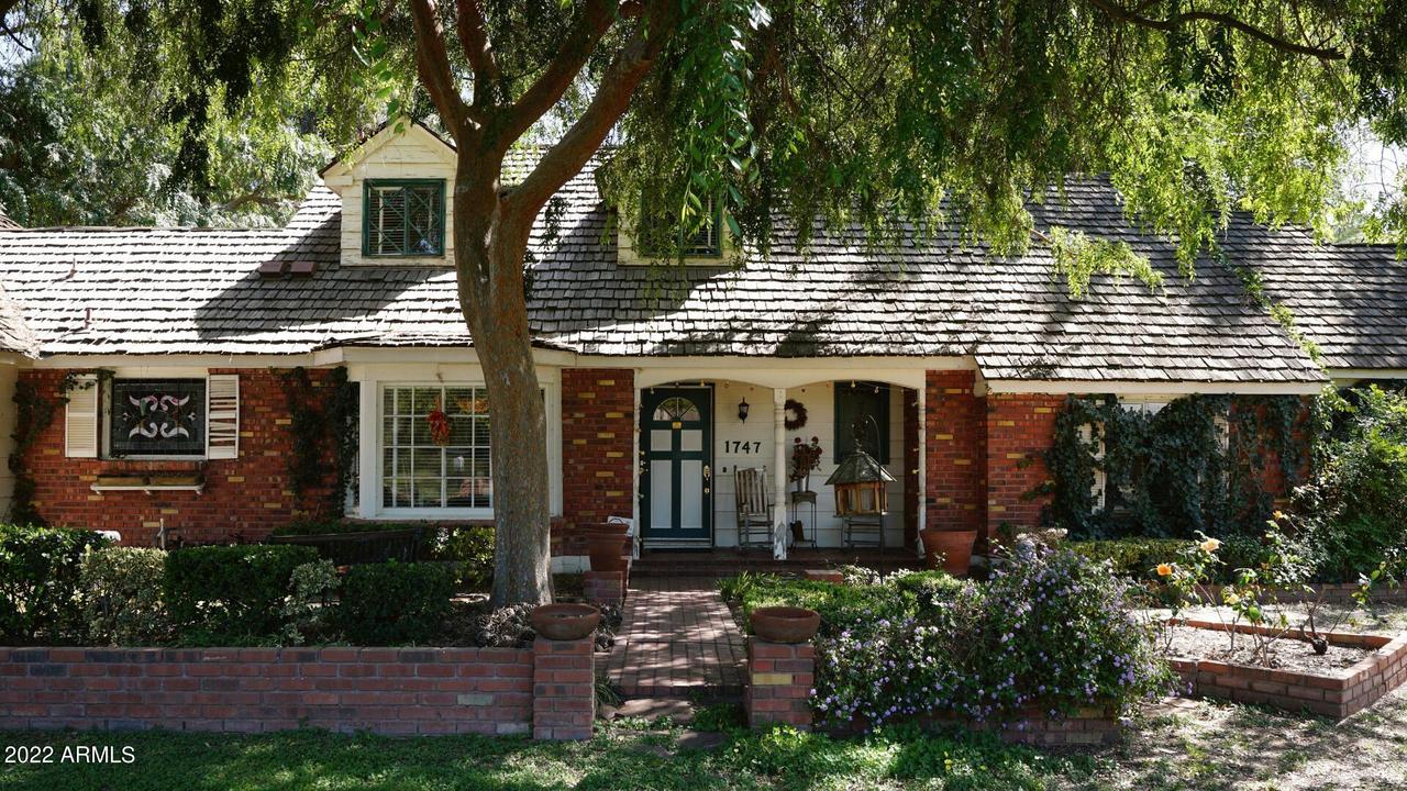 1747 E Fairfield St., Mesa, AZ 85203