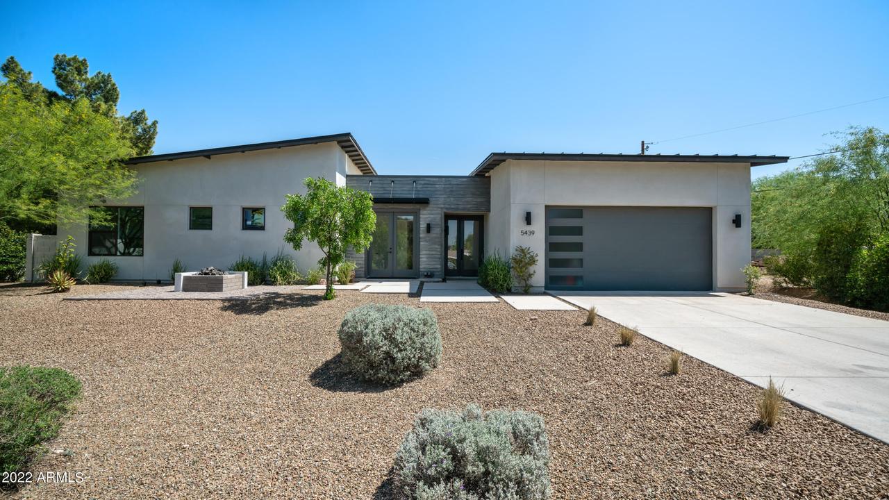 5439 E Lewis Ave., Phoenix, AZ 85008