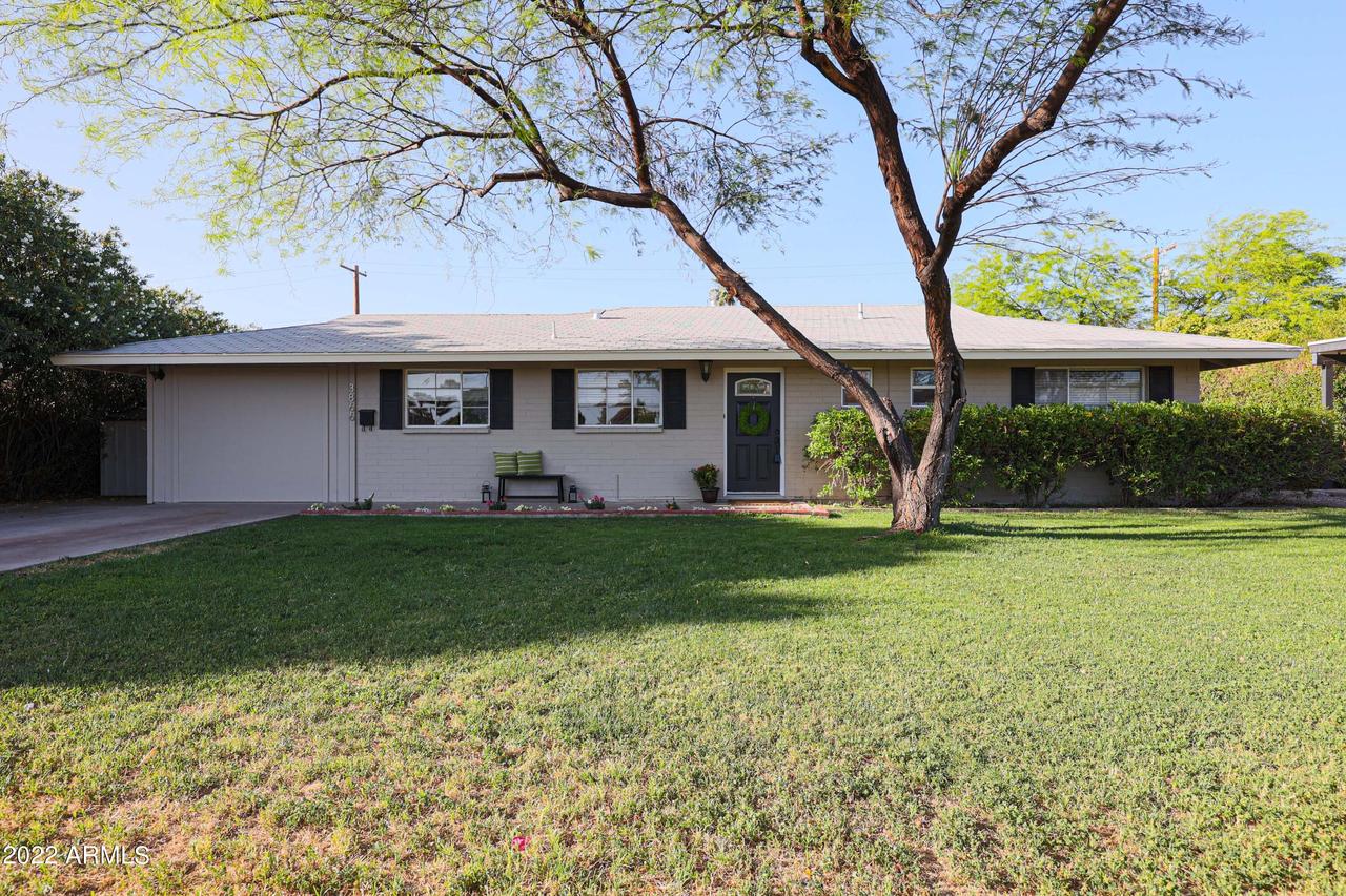 3866 E Clarendon Ave., Phoenix, AZ 85018