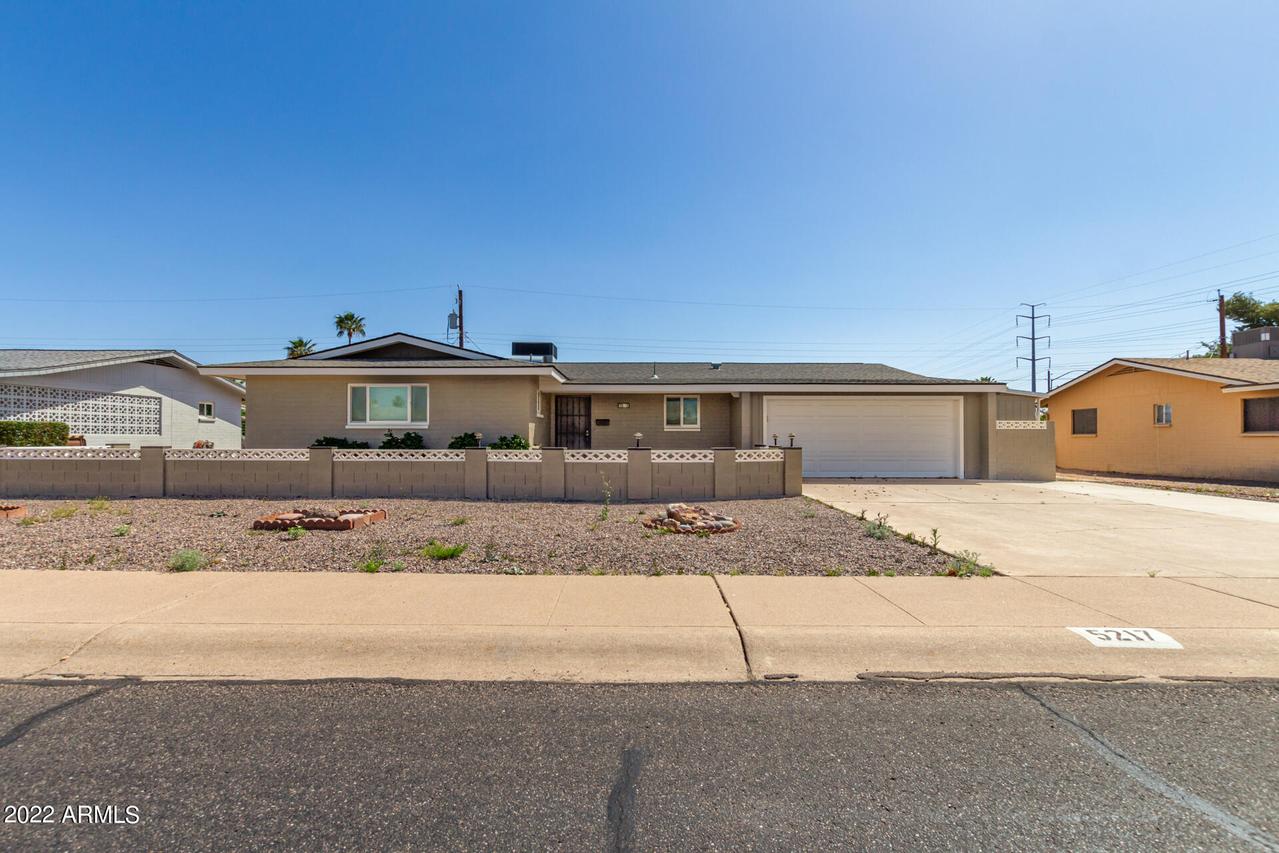 5217 E Colby St., Mesa, AZ 85205