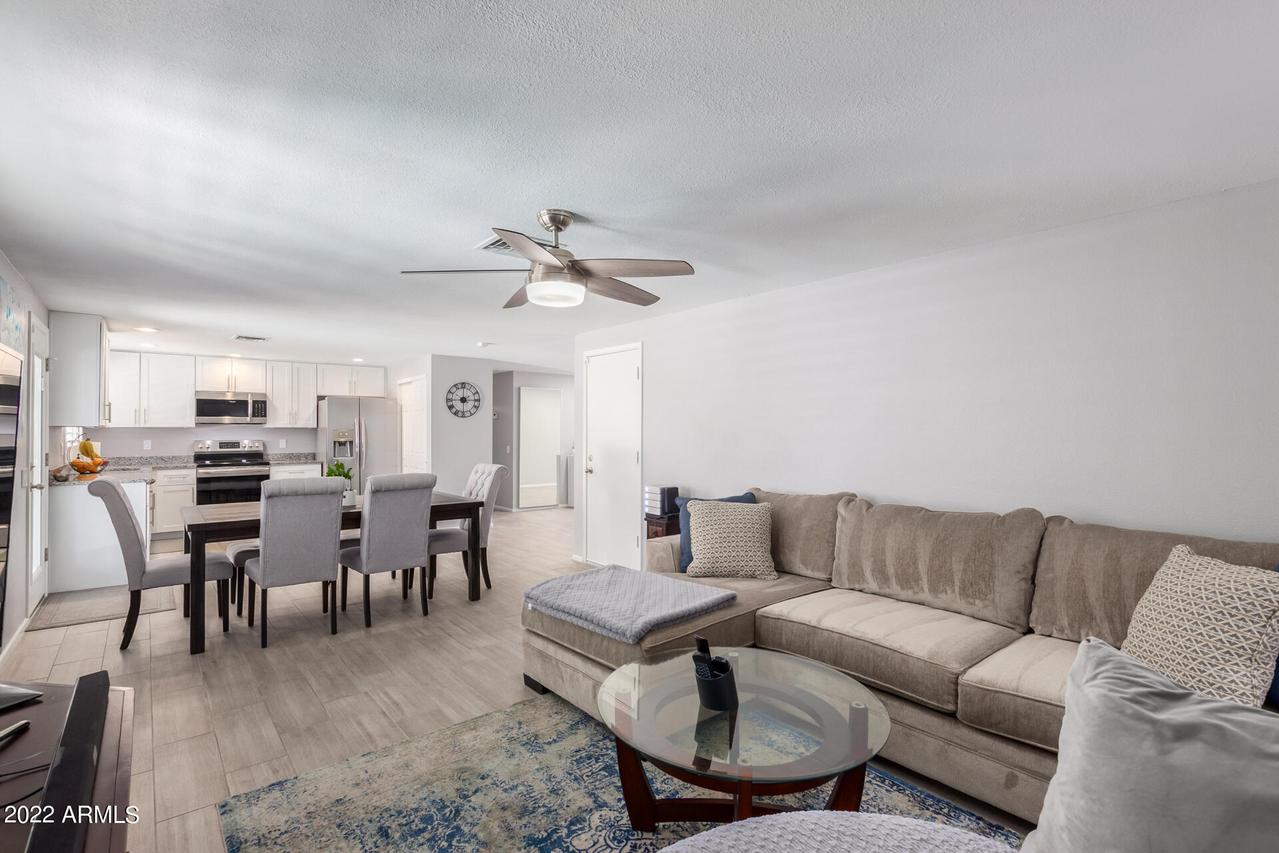 2012 N Pennington Dr., Chandler, AZ 85224