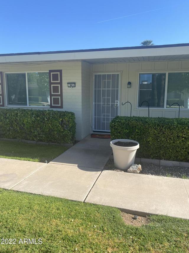 9631 N 111th Ave., Sun City, AZ 85351