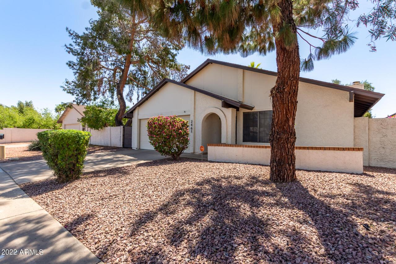 2461 W Kiowa Ave., Mesa, AZ 85202