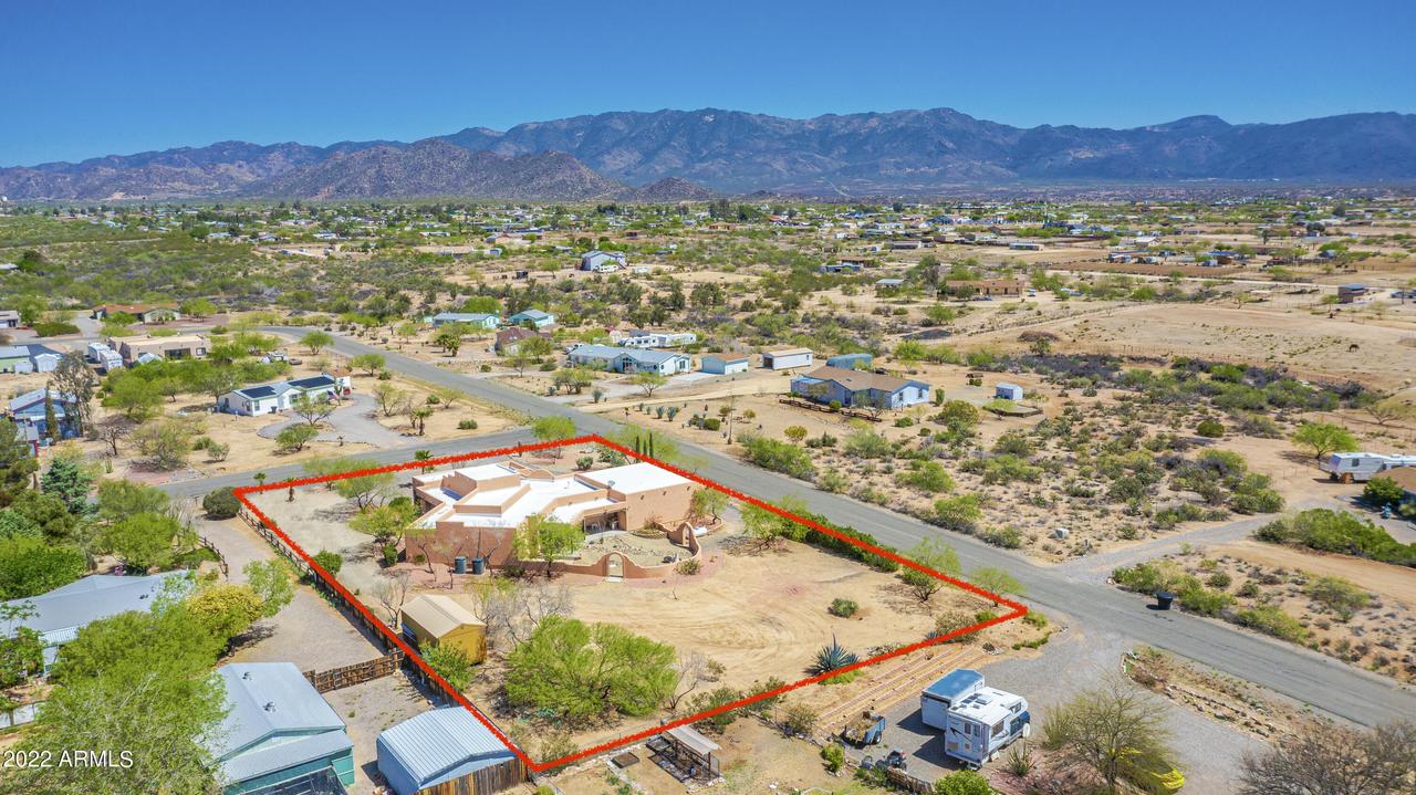 23107 W Staghorn Ln., Congress, AZ 85332