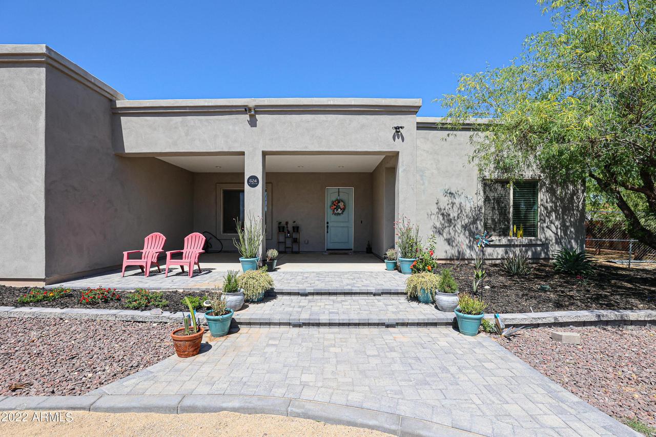 624 W Lavitt Ln., Phoenix, AZ 85086