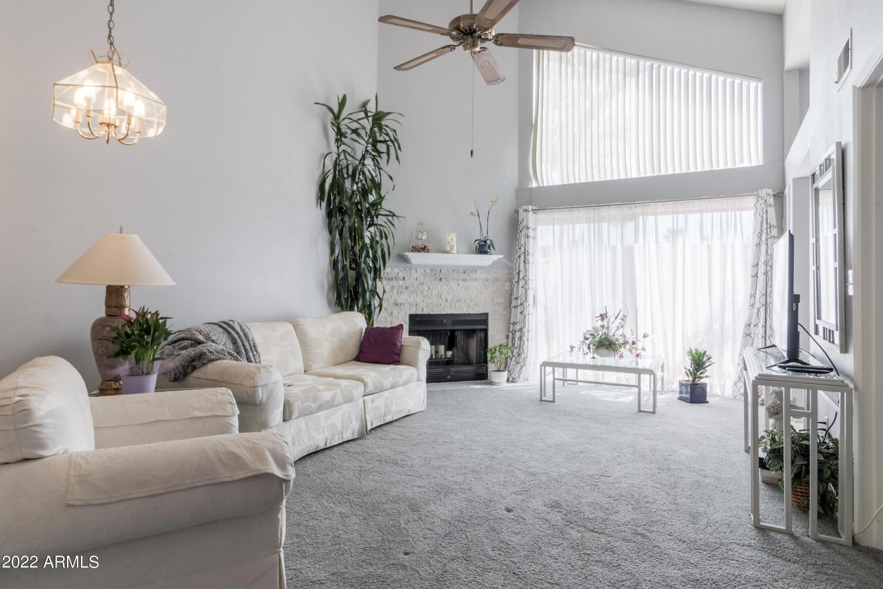 2019 W Lemon Tree Pl. #1135, Chandler, AZ 85224