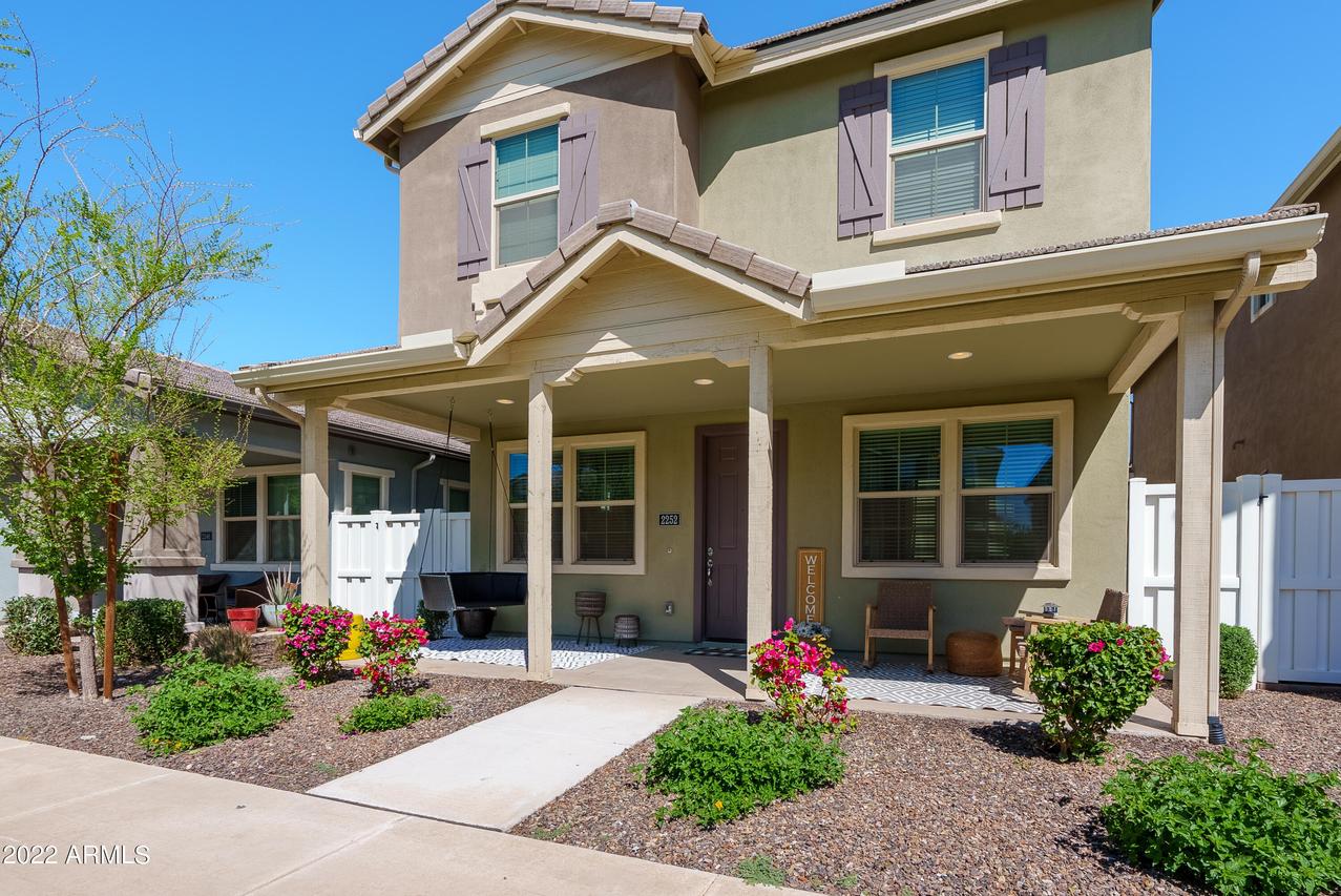 2252 S Wallrade Ln., Gilbert, AZ 85295