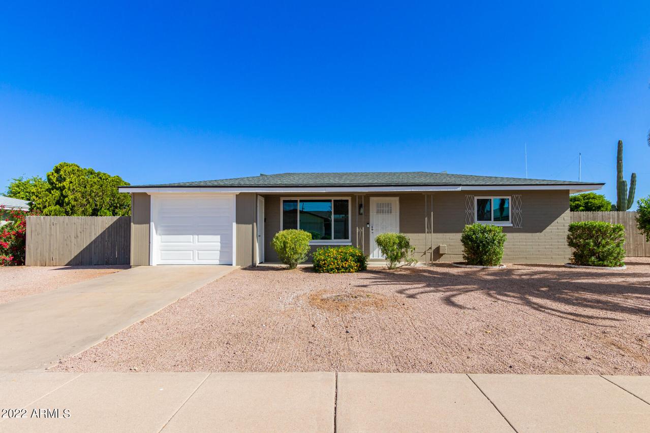 5904 E Des Moines St., Mesa, AZ 85205